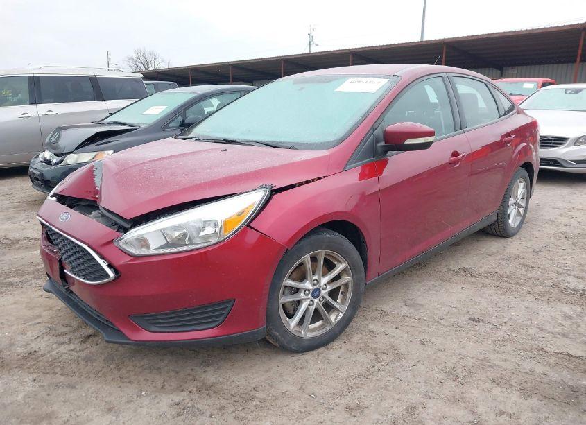 Photo 2 of 2015 Ford Focus SE (VIN 1FADP3F23FL379600)