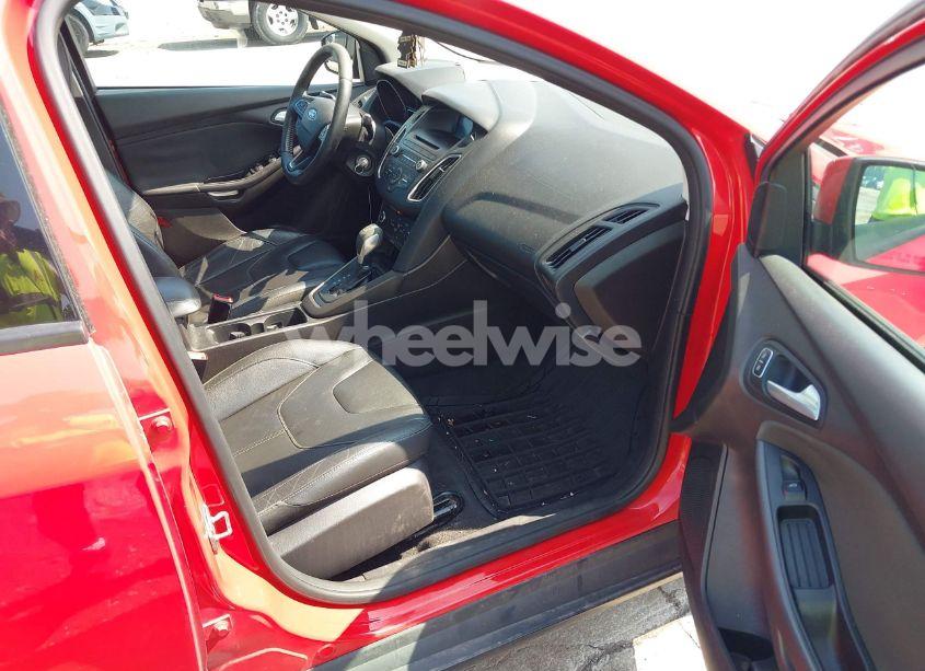 Photo 5 of 2016 Ford Focus SE (VIN 1FADP3F23GL222764)