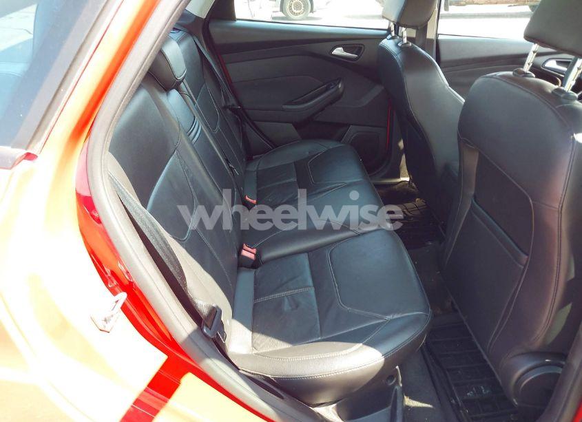 Photo 8 of 2016 Ford Focus SE (VIN 1FADP3F23GL222764)