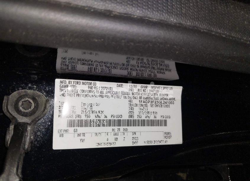 Photo 9 of 2016 Ford Focus SE (VIN 1FADP3F23GL241055)