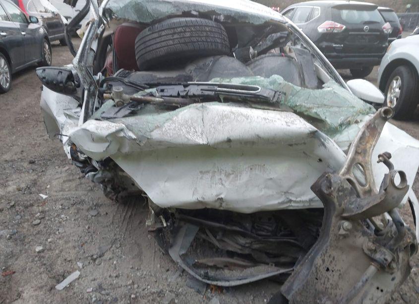 Photo 10 of 2016 Ford Focus SE (VIN 1FADP3F23GL247924)