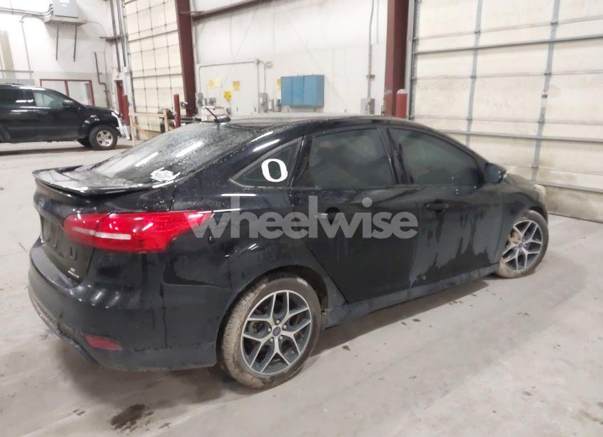 Photo 4 of 2016 Ford Focus SE (VIN 1FADP3F23GL258289)