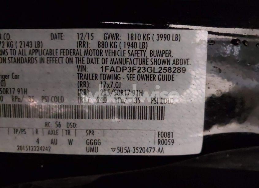 Photo 9 of 2016 Ford Focus SE (VIN 1FADP3F23GL258289)