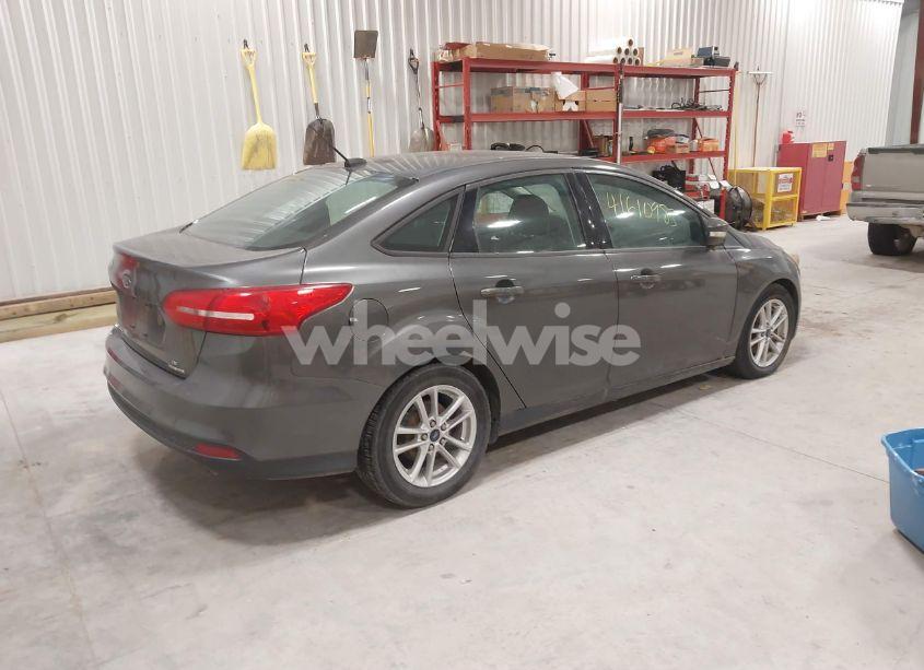 Photo 4 of 2016 Ford Focus SE (VIN 1FADP3F23GL263928)