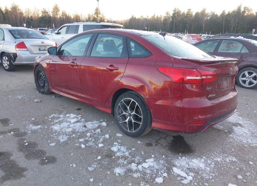 Photo 3 of 2016 Ford Focus SE (VIN 1FADP3F23GL273441)