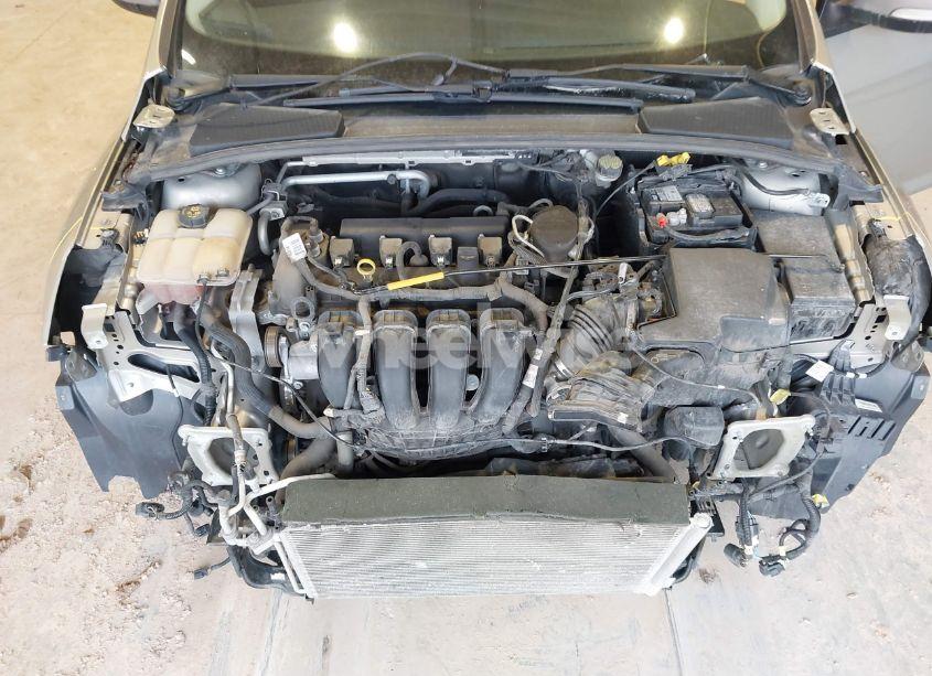 Photo 10 of 2016 Ford Focus SE (VIN 1FADP3F23GL277537)