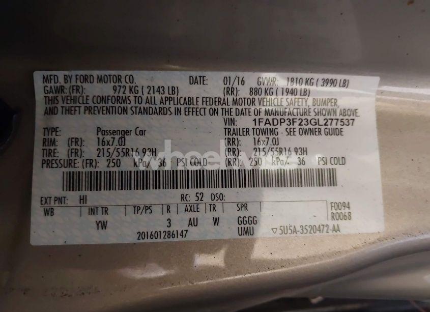 Photo 9 of 2016 Ford Focus SE (VIN 1FADP3F23GL277537)