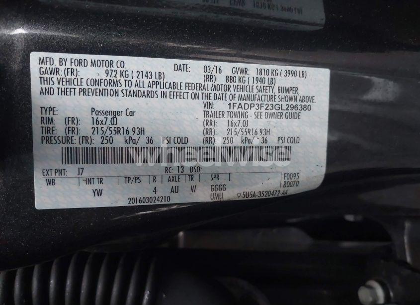 Photo 9 of 2016 Ford Focus SE (VIN 1FADP3F23GL296380)