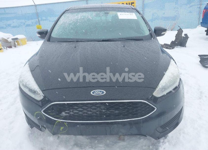 Photo 13 of 2016 Ford Focus SE (VIN 1FADP3F23GL312223)