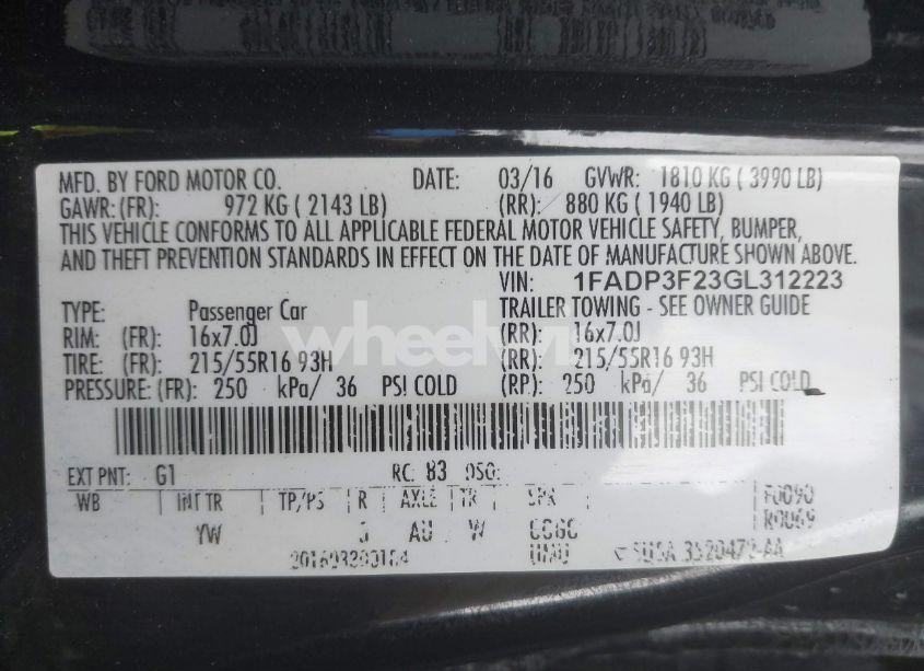 Photo 9 of 2016 Ford Focus SE (VIN 1FADP3F23GL312223)