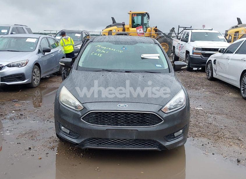 Photo 12 of 2016 Ford Focus SE (VIN 1FADP3F23GL359980)