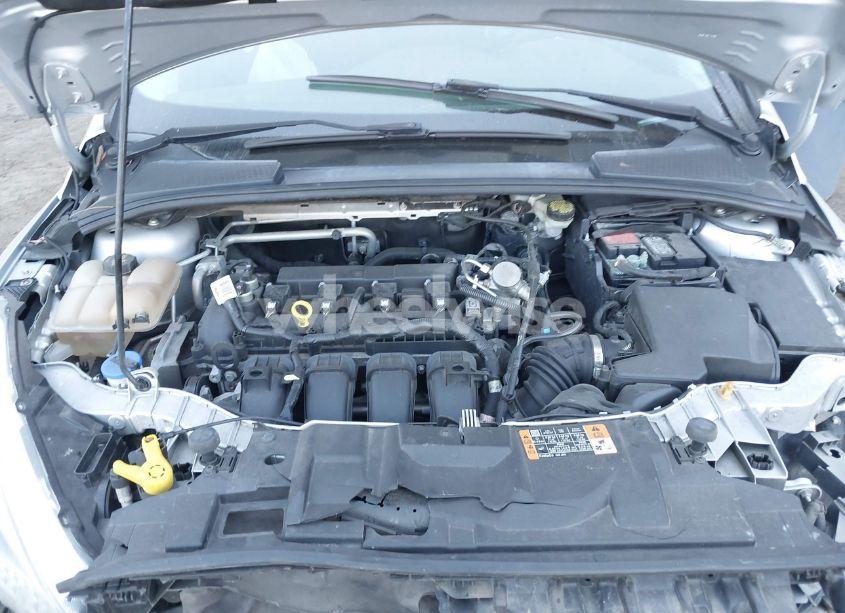 Photo 10 of 2016 Ford Focus SE (VIN 1FADP3F23GL365861)