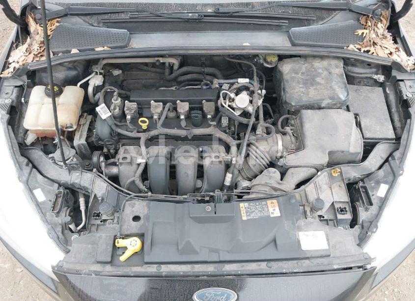 Photo 10 of 2016 Ford Focus SE (VIN 1FADP3F23GL370140)