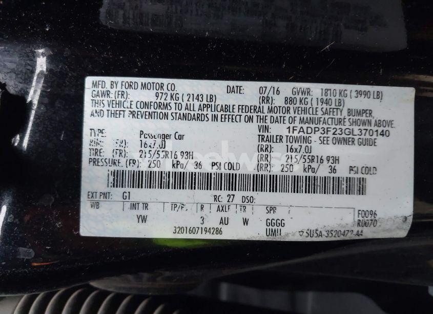 Photo 9 of 2016 Ford Focus SE (VIN 1FADP3F23GL370140)