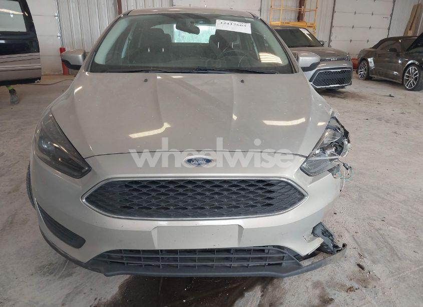 Photo 6 of 2016 Ford Focus SE (VIN 1FADP3F23GL373491)