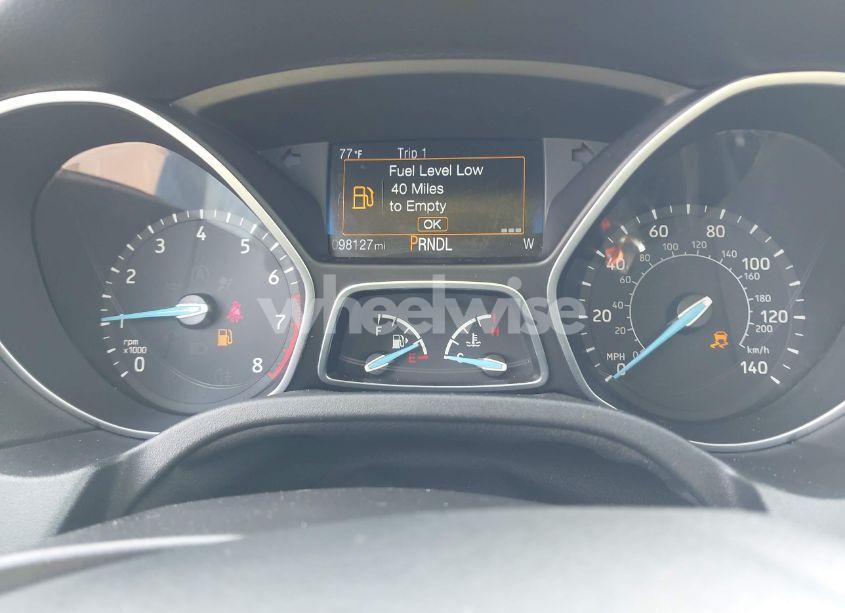 Photo 7 of 2017 Ford Focus SE (VIN 1FADP3F23HL203732)