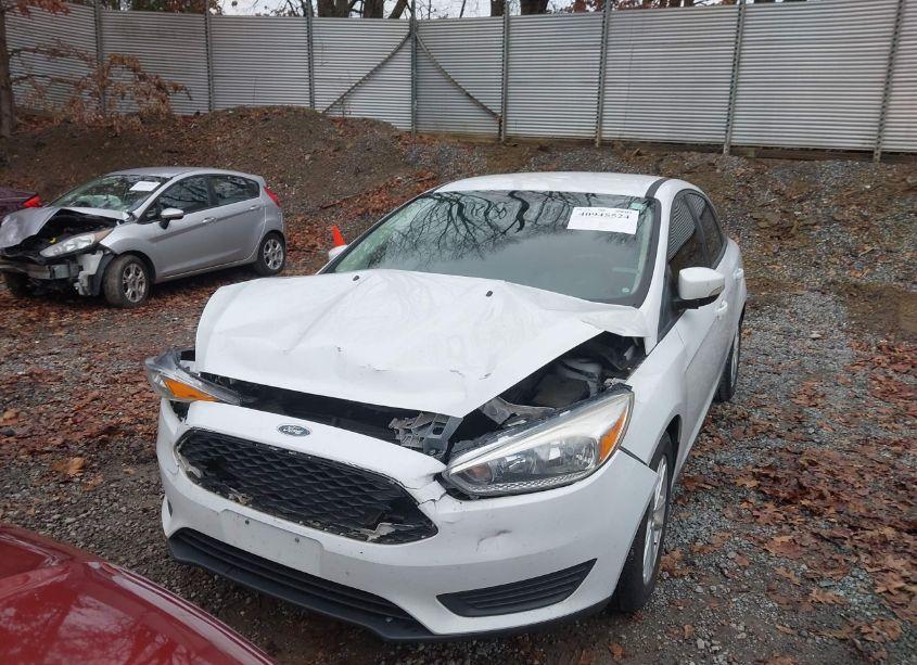 Photo 6 of 2017 Ford Focus SE (VIN 1FADP3F23HL216710)
