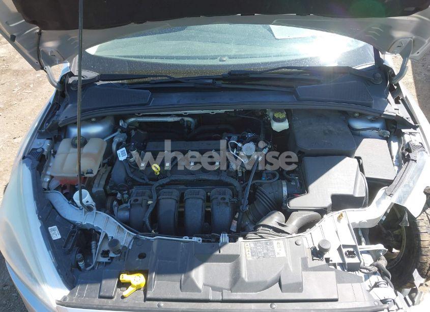 Photo 10 of 2017 Ford Focus SE (VIN 1FADP3F23HL286837)