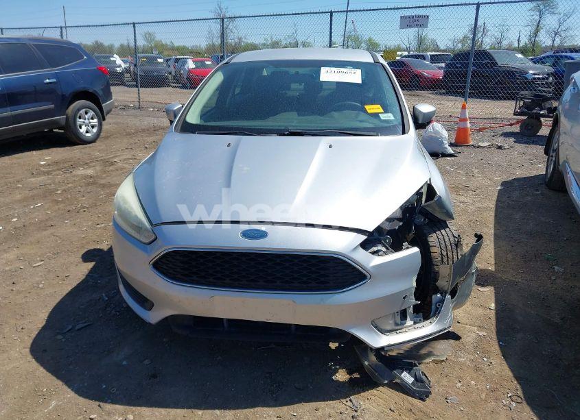 Photo 12 of 2017 Ford Focus SE (VIN 1FADP3F23HL286837)