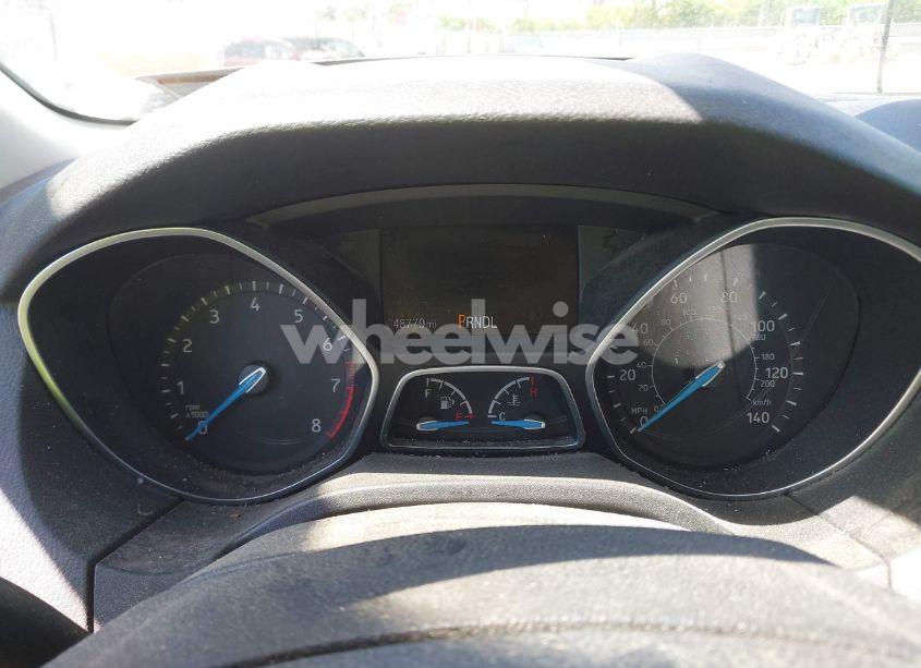 Photo 7 of 2017 Ford Focus SE (VIN 1FADP3F23HL286837)