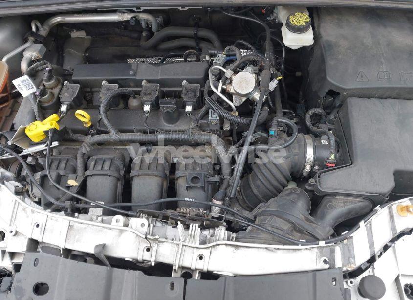 Photo 10 of 2017 Ford Focus SE (VIN 1FADP3F23HL300025)