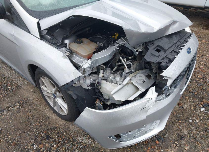 Photo 6 of 2017 Ford Focus SE (VIN 1FADP3F23HL300025)