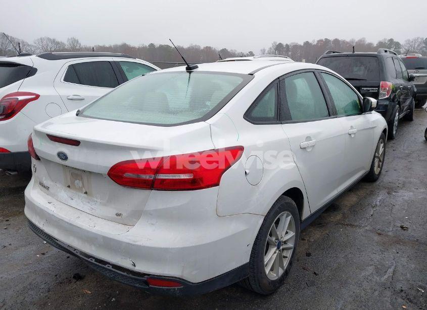 Photo 4 of 2017 Ford Focus SE (VIN 1FADP3F23HL302325)