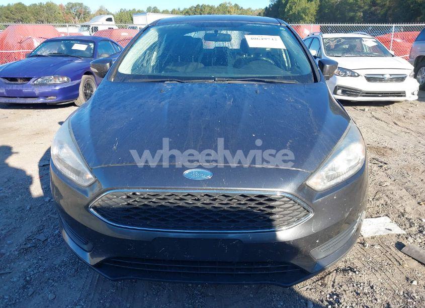 Photo 12 of 2017 Ford Focus SE (VIN 1FADP3F23HL345644)