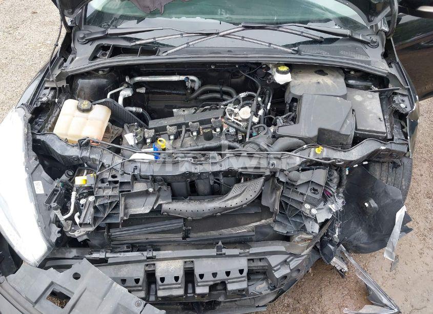 Photo 10 of 2017 Ford Focus SE (VIN 1FADP3F23HL346826)