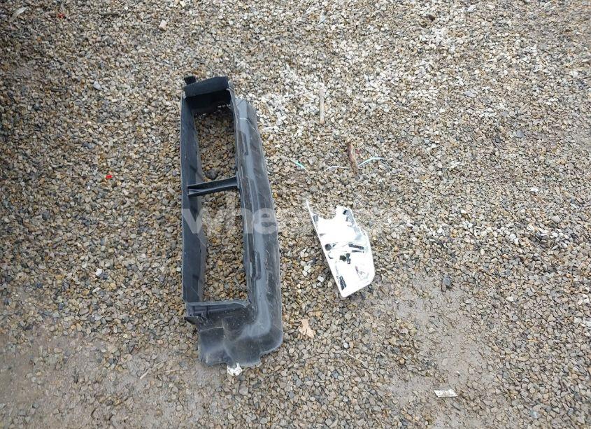 Photo 12 of 2017 Ford Focus SE (VIN 1FADP3F23HL346826)