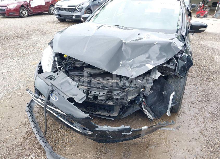 Photo 6 of 2017 Ford Focus SE (VIN 1FADP3F23HL346826)