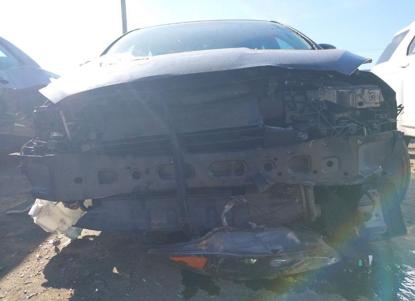 Photo 6 of 2018 Ford Focus SE (VIN 1FADP3F23JL201033)