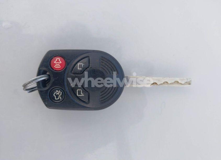 Photo 11 of 2018 Ford Focus SE (VIN 1FADP3F23JL242066)