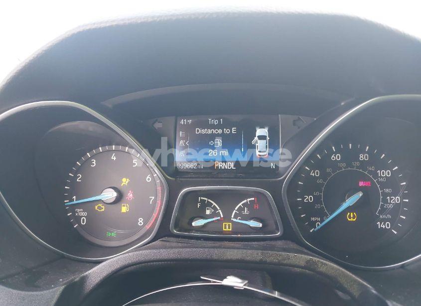 Photo 7 of 2018 Ford Focus SE (VIN 1FADP3F23JL242066)