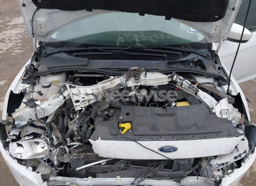 Photo 10 of 2018 Ford Focus SE (VIN 1FADP3F23JL278985)