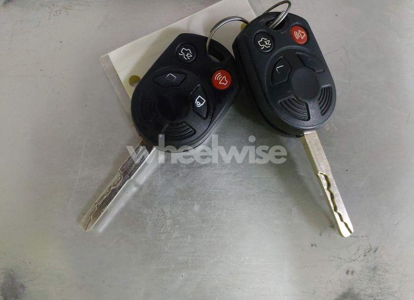 Photo 11 of 2018 Ford Focus SE (VIN 1FADP3F23JL309989)