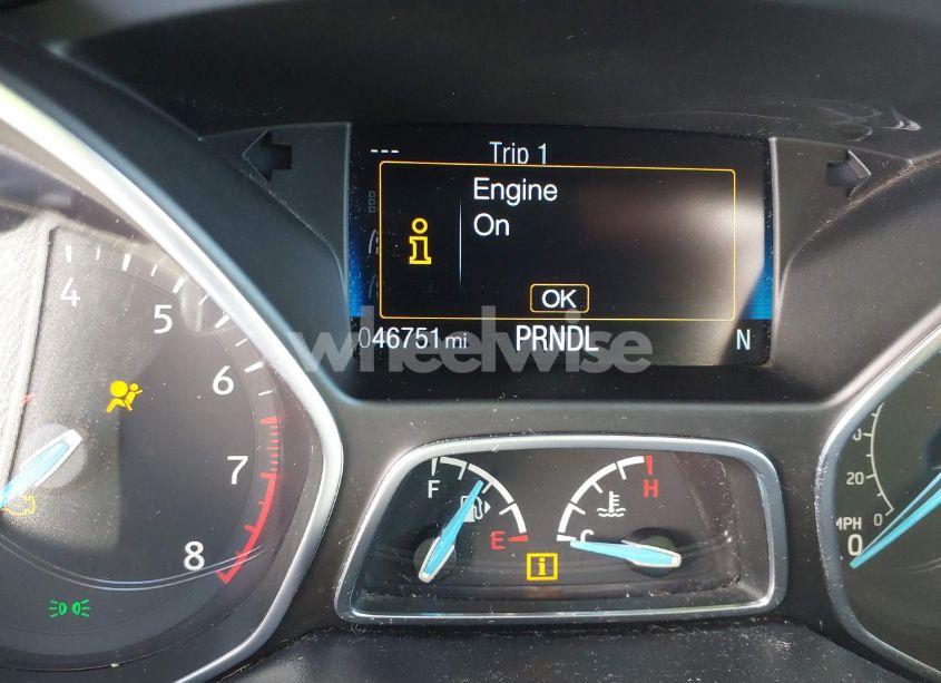 Photo 16 of 2018 Ford Focus SE (VIN 1FADP3F23JL309989)