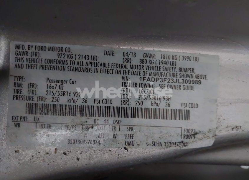 Photo 9 of 2018 Ford Focus SE (VIN 1FADP3F23JL309989)