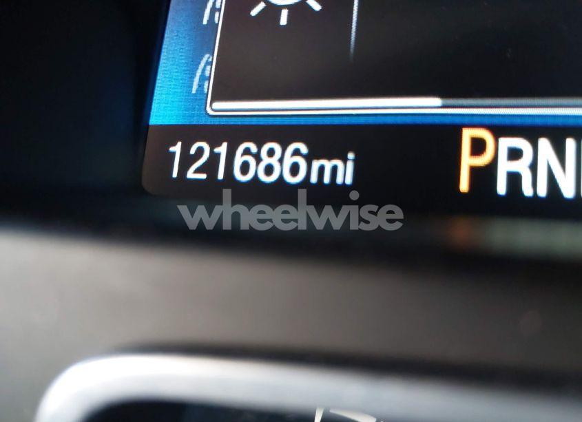 Photo 15 of 2018 Ford Focus SE (VIN 1FADP3F23JL315341)