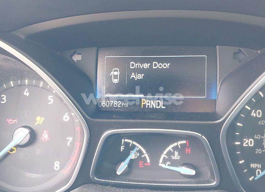 Photo 7 of 2018 Ford Focus SE (VIN 1FADP3F23JL328896)
