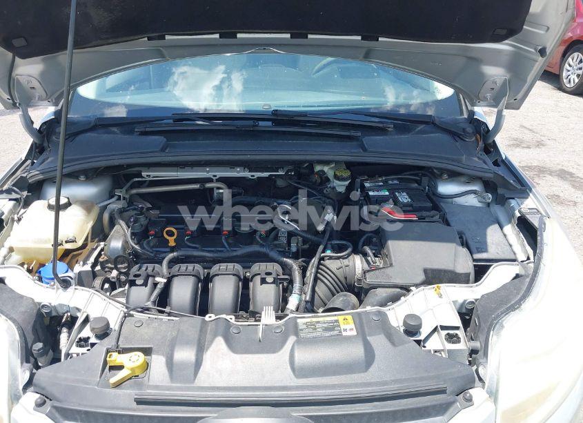 Photo 10 of 2013 Ford Focus SE (VIN 1FADP3F24DL104525)
