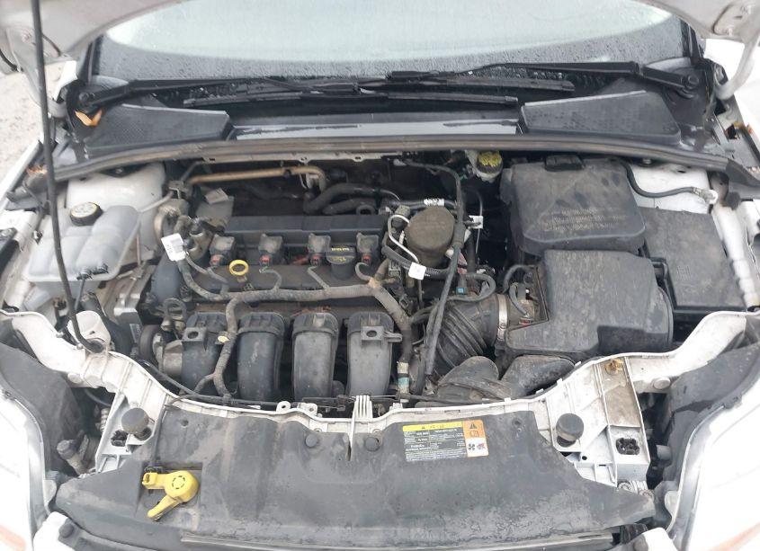 Photo 10 of 2013 Ford Focus SE (VIN 1FADP3F24DL126217)