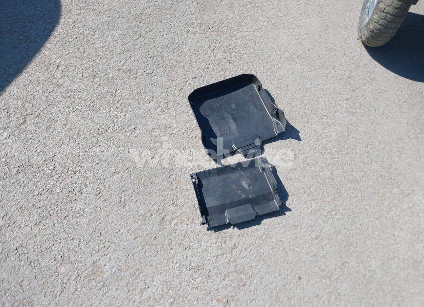 Photo 12 of 2013 Ford Focus SE (VIN 1FADP3F24DL144698)