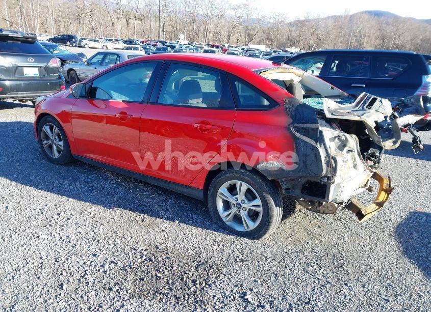 Photo 3 of 2013 Ford Focus SE (VIN 1FADP3F24DL168175)