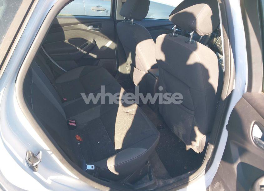 Photo 8 of 2013 Ford Focus SE (VIN 1FADP3F24DL178382)