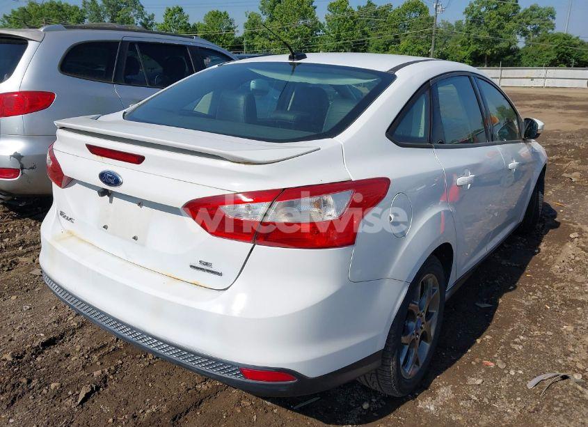Photo 4 of 2013 Ford Focus SE (VIN 1FADP3F24DL188104)