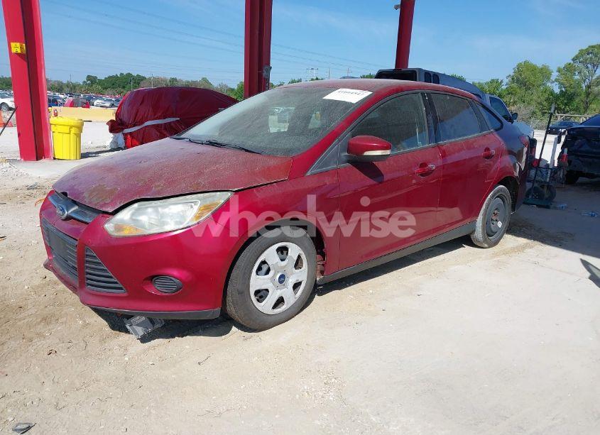 Photo 2 of 2013 Ford Focus SE (VIN 1FADP3F24DL199166)