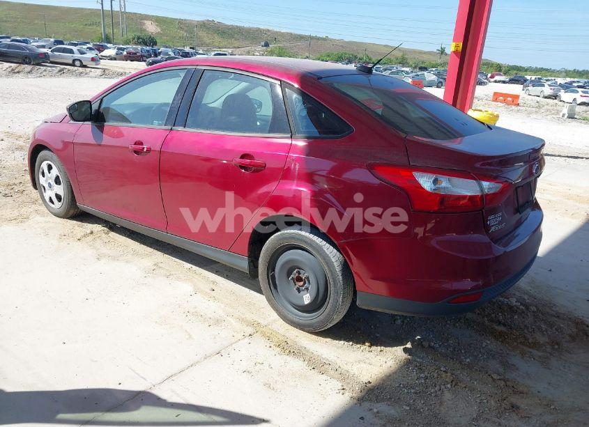 Photo 3 of 2013 Ford Focus SE (VIN 1FADP3F24DL199166)