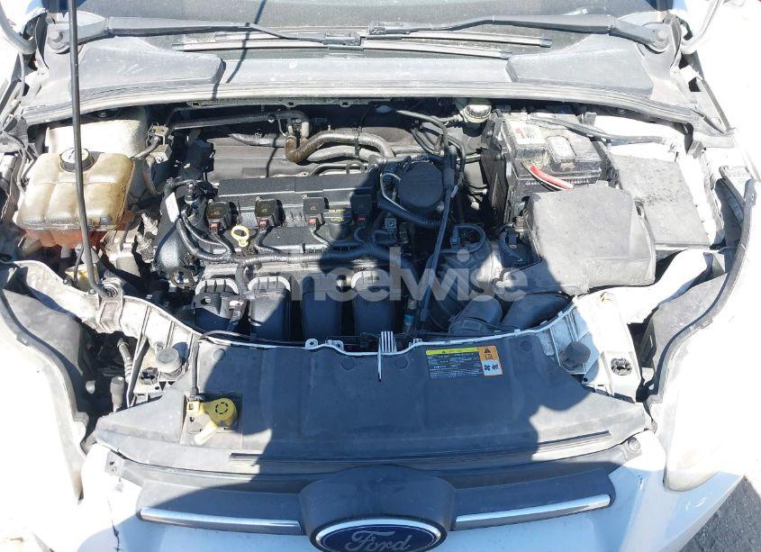 Photo 10 of 2013 Ford Focus SE (VIN 1FADP3F24DL202843)