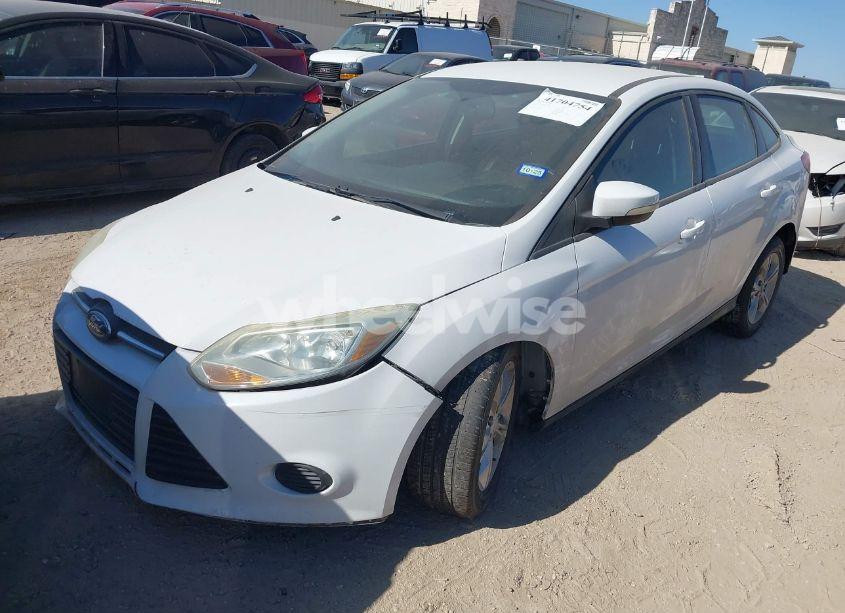 Photo 2 of 2013 Ford Focus SE (VIN 1FADP3F24DL202843)